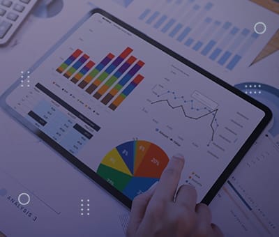 Tela com gráficos para análise de dados e métricas