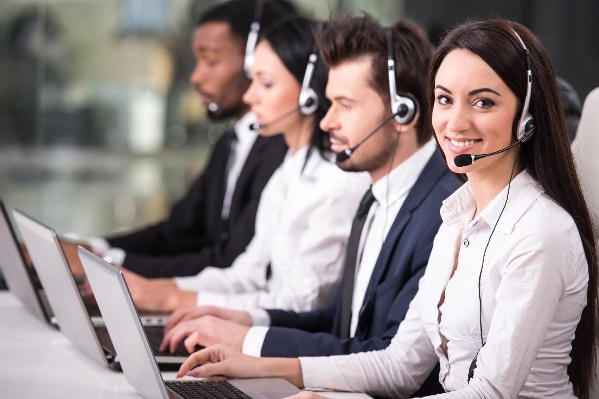 Tipos de atendimento ao cliente: conheça os 7 principais 1 tipos de atendimento ao cliente (1)