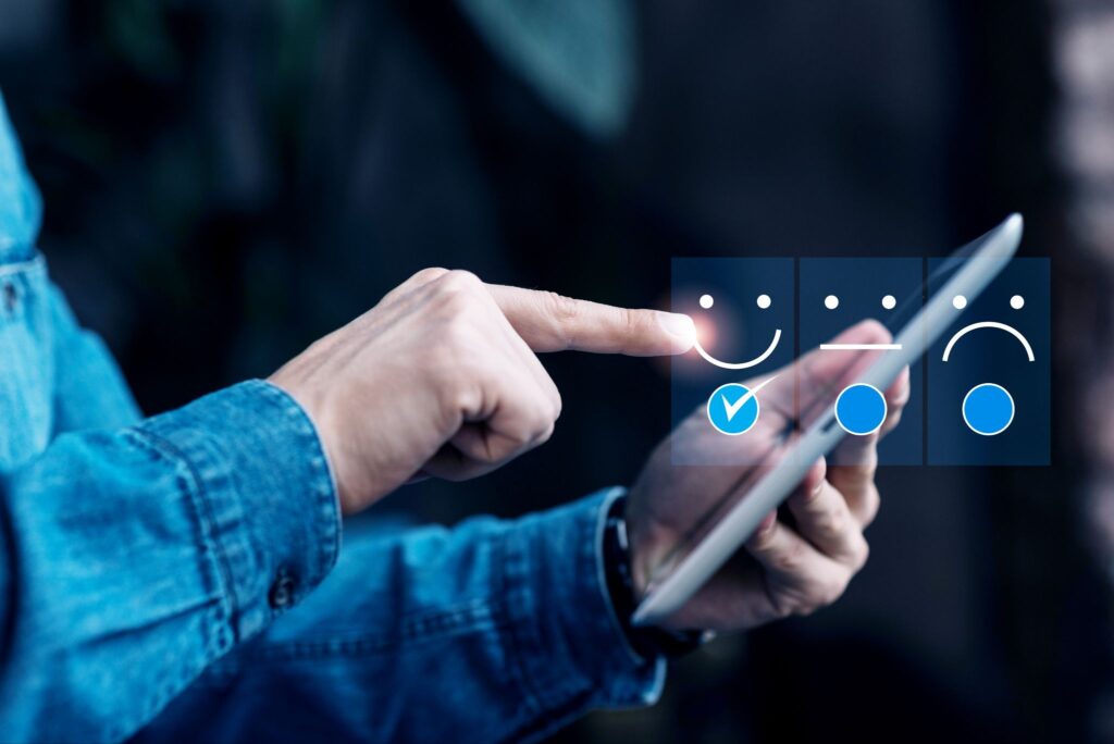 CX não é feeling: Por que a jornada do cliente depende mais de estrutura do que de atendimento cVortex